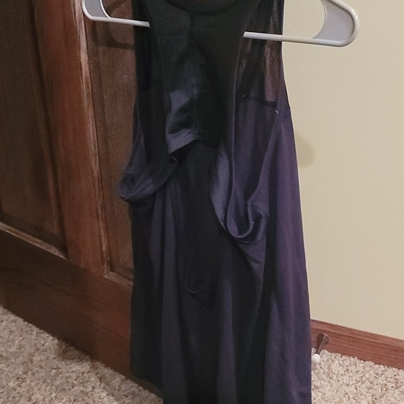 Tanktop - Picture 2 of 2